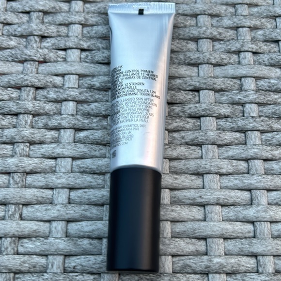 Brand New MAC Studio Fix Primer - Picture 2 of 2
